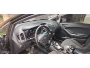 VENDO MI KIA CERATO 2017 FULL DE GARDEN COMPRADO 0 KM