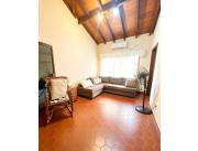 EN VENTA AMPLIA CASA EN VILLAMORRA 1104 M2