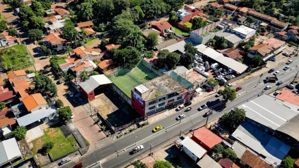 ¡Amplio local comercial en alquiler en Villa Elisa! — photo 2