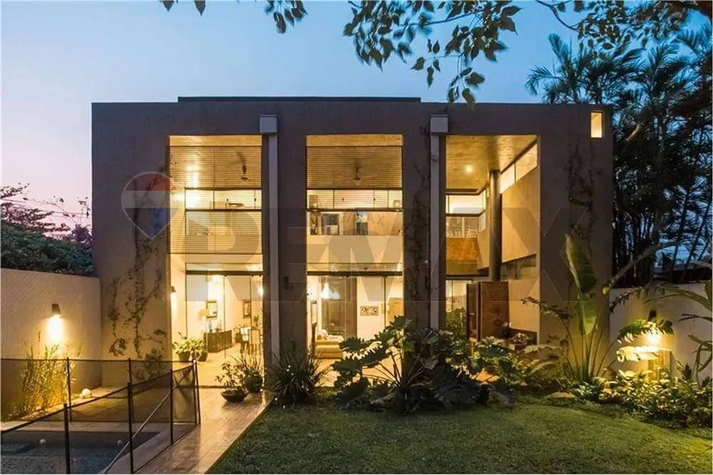 VENDO AMPLIA CASA EN BARRIO RECOLETA — foto 3