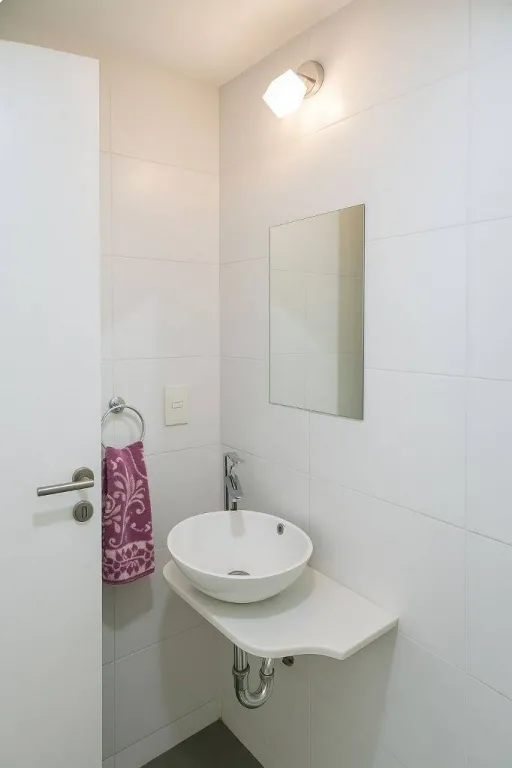 VENDO DEPARTAMENTO DE UNA HABITACIÓN AMOBLADO EN LAS MERCEDES, ASUNCIÓN — foto 2