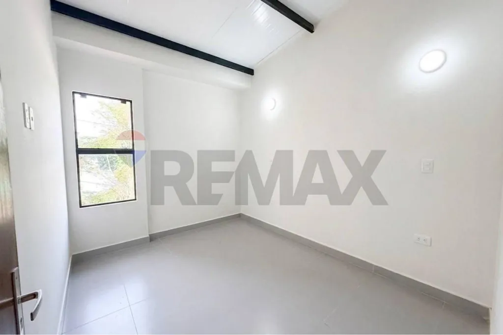CHALET A ESTRENAR EN LUQUE — foto 2