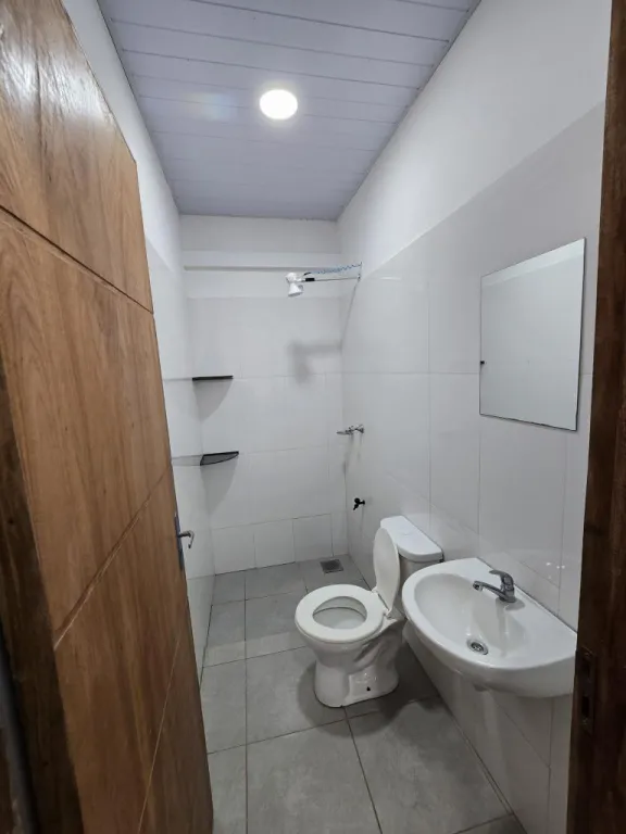 ALQUILER DE CASA EN KM 175 CAPIATÁ — foto 2