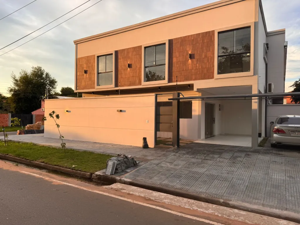Dúplex a estrenar ubicado en Cuarto Barrio, zona Villa Adela — foto 3