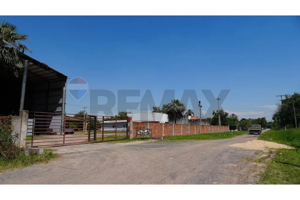 VENDO MAS DE UNA HECTAREA EN REMANSITO VILLA HAYES — foto 3