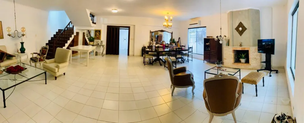 Exclusiva Casa en Venta en Asunción – Lujo y Confort en Sajonia — foto 3