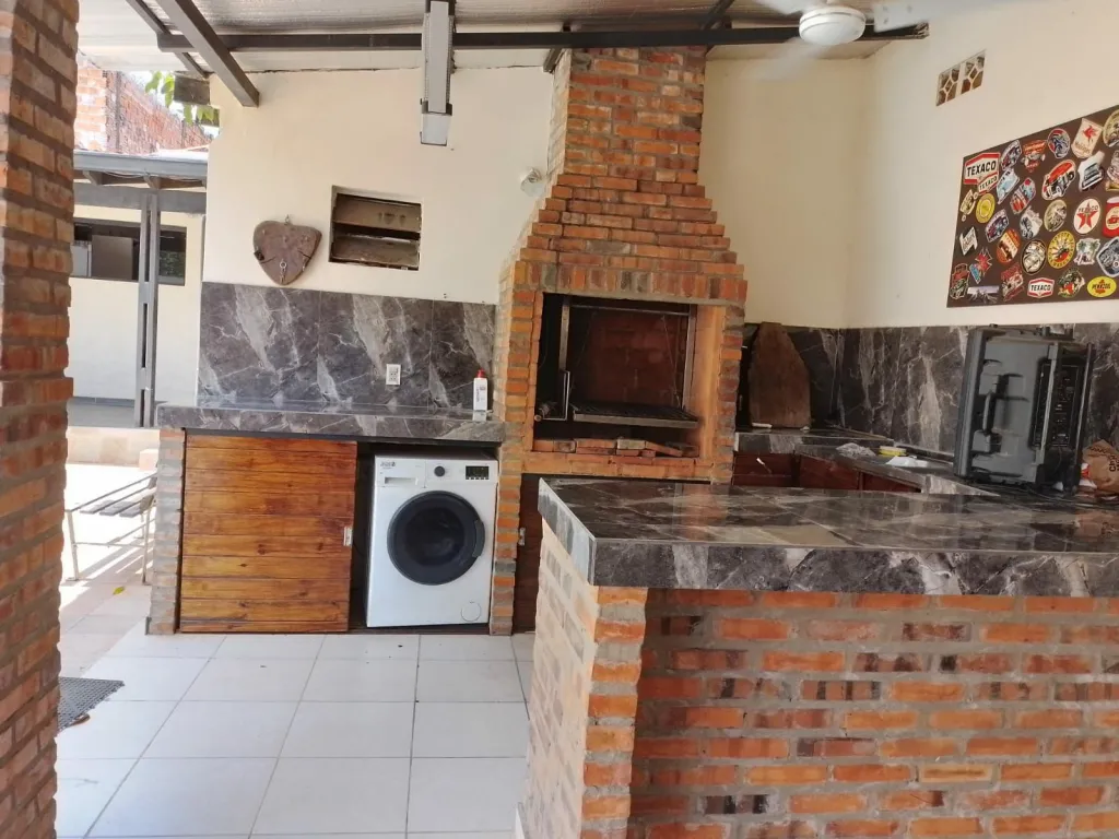 CASA EN VILLA ELISA CON 5 HABITACIONES — foto 3