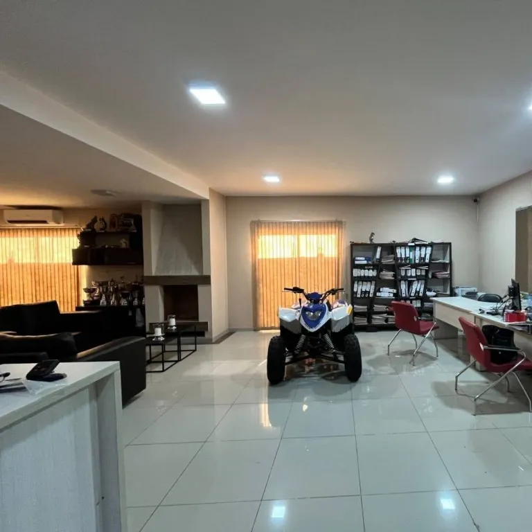 VENDO AMPLIA CASA 4 DORMITORIOS EN VALLE APU’A LAMBARE — foto 2