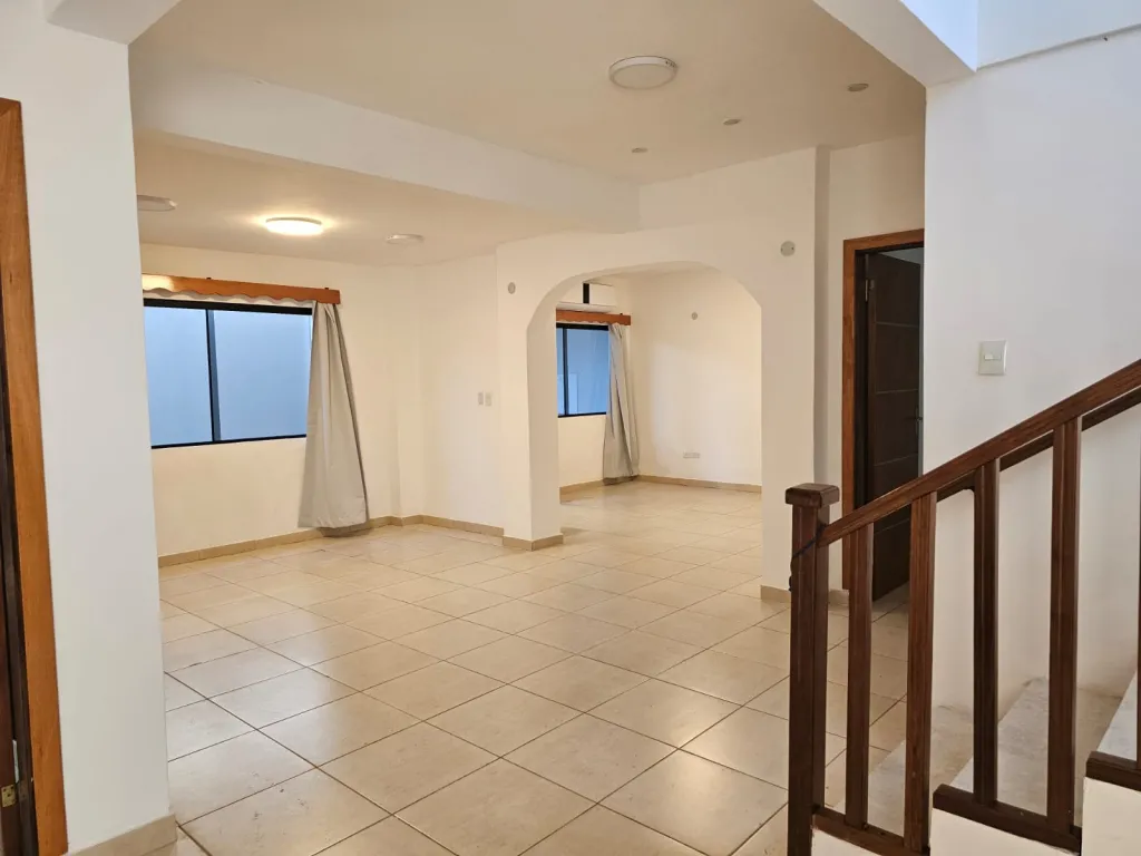 Alquilo Casa a estrenar en Barrio Madame Linch — foto 3