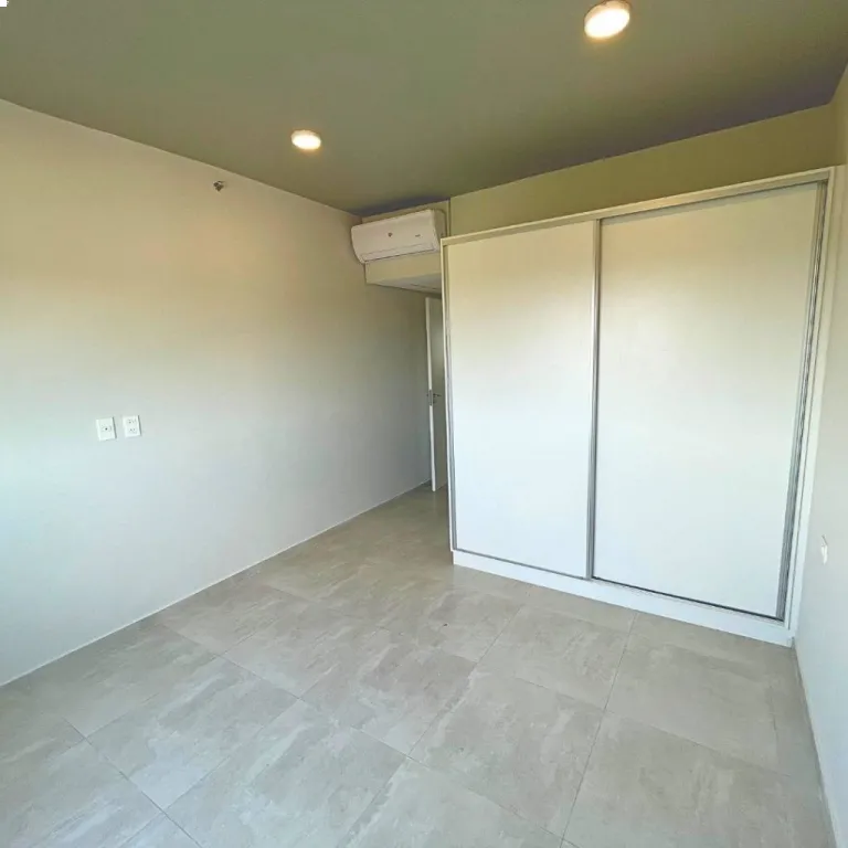VENDO DEPARTAMENTO DE UN DORMITORIO EN BALCONES DE SEMINARIO, MBURICAÓ, ASUNCIÓN — foto 2