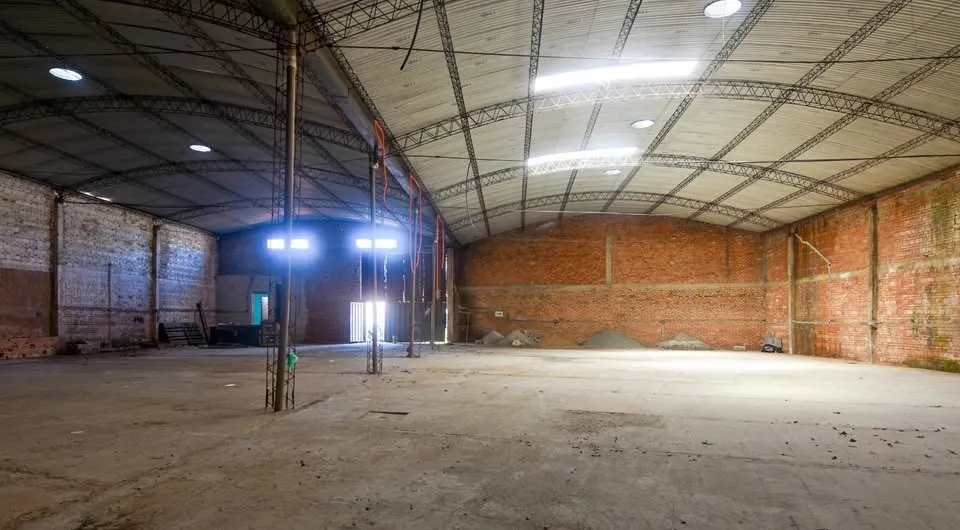 Alquilo Tinglado de 820 m2 en Asuncion Barrio Ita Enramada zona Cervecera Asuncion — foto 2