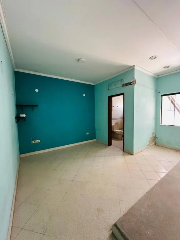 VENDO CASA DE TRES DORMITORIOS IDEAL VIVIENDA U OFICINAS EN EL CENTRO, CATEDRAL, ASUNCIÓN — foto 2