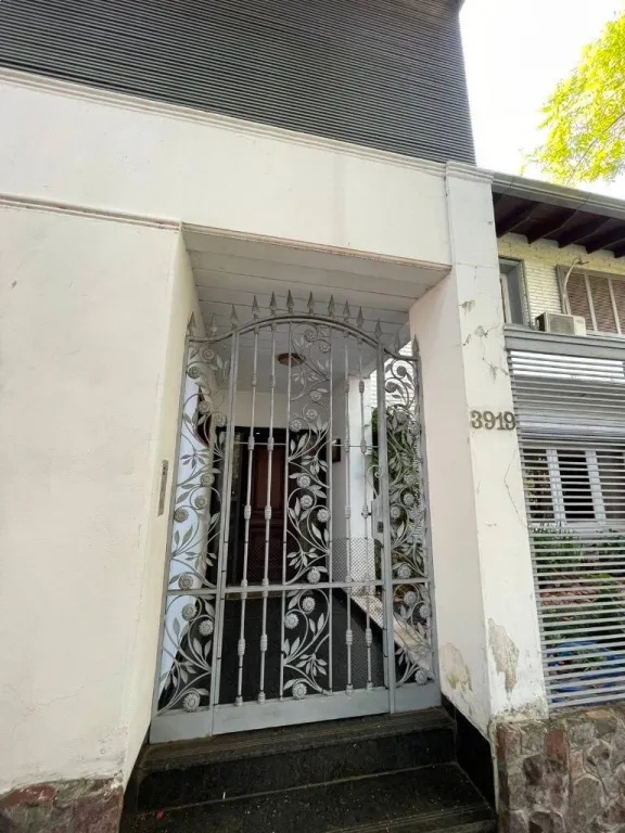 VENDO HERMOSA MANSIÓN VINTAGE DE SEIS DORMITORIOS CON PISCINA EN MBURICAÓ, ASUNCIÓN — foto 3