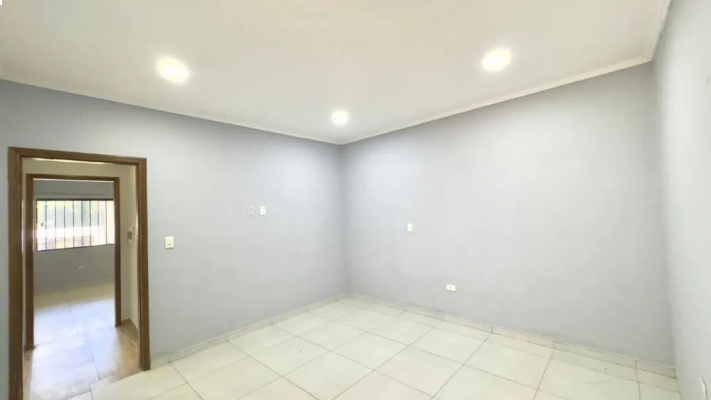 VENDO CASA EN HIPODROMO, ASUNCION — foto 3