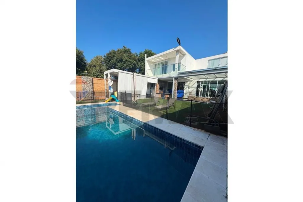 Casa en Fernando de la Mora — foto 2