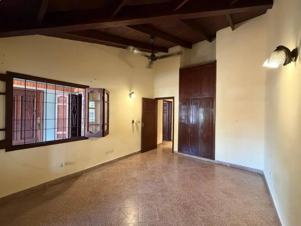 VENDO CASA EN MBURUCUYA, ASUNCION — foto 3