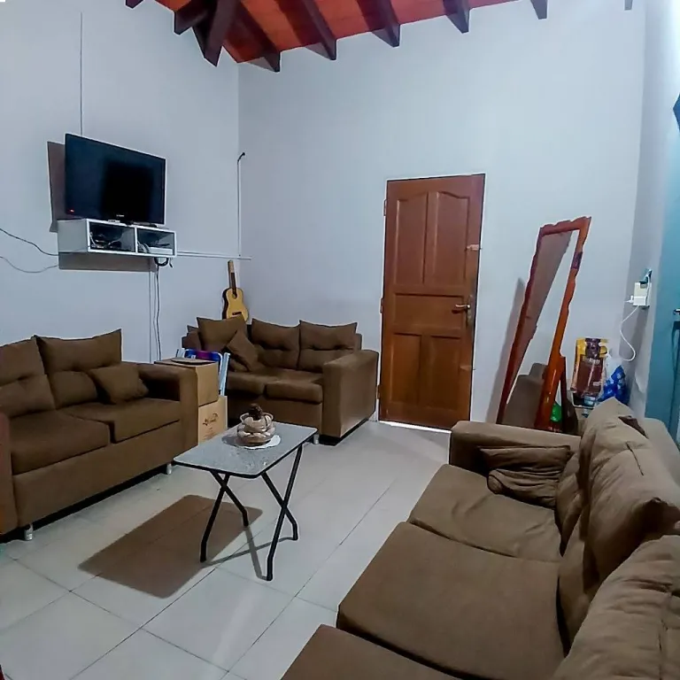 VENDO CASA EN LOMA PYTA, ASUNCION — foto 2