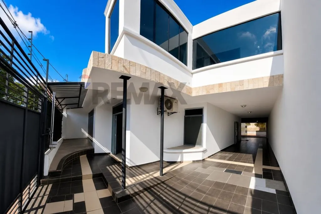VENDO CASA CON PISCINA EN SAN VICENTE — foto 2