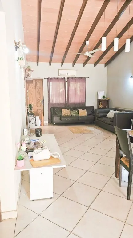 VENDO CASA EN ASUNCION EN HIPODROMO - CALLE LAPACHO — foto 2