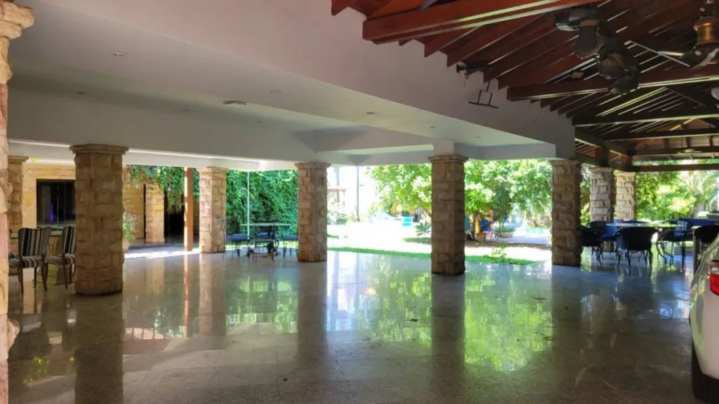 VENDO CASA EN ASUNCION EN NAZARETH - DR ZACARIAS ARZA — foto 2
