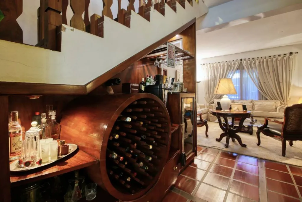 VENDO CASA EN ASUNCION EN YCUA SATI - DENIS ROA — foto 2