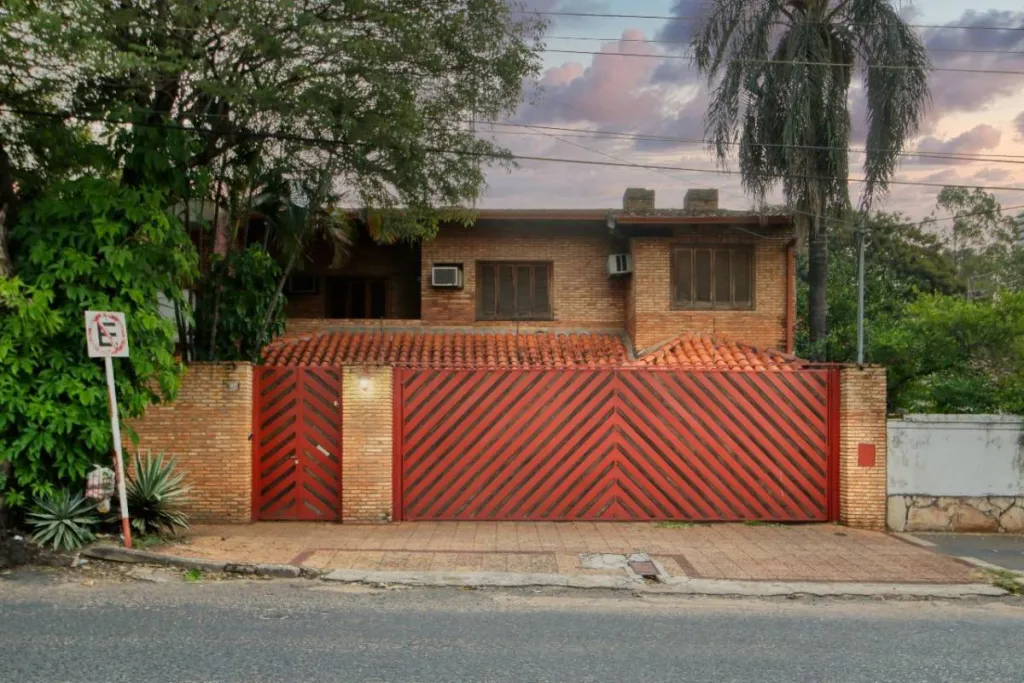 VENDO CASA EN ASUNCION EN YCUA SATI - DENIS ROA — foto 3