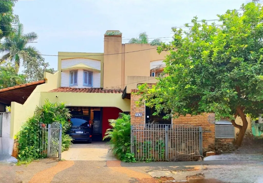 VENDO CASA EN ASUNCION EN YCUA SATI - CALLE DENIS ROA — foto 2