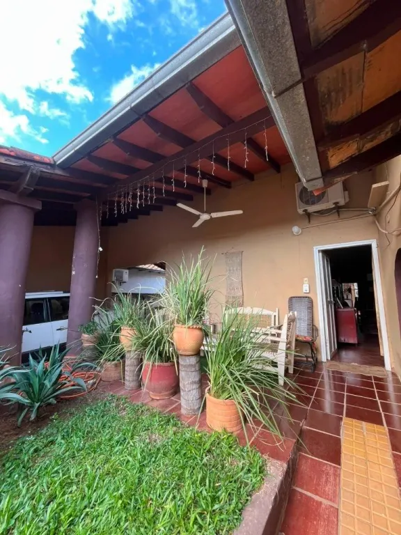 VENDO CASA EN ASUNCION EN MBURUCUYA - CIRILO GILL — foto 2