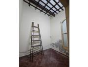 VENDO CASA EN ASUNCION EN SAJONIA - CMTE MANUEL GAMARRA