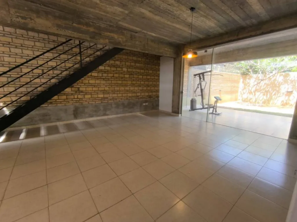 En venta duplex en San Lorenzo zona Laguna Grande — foto 3