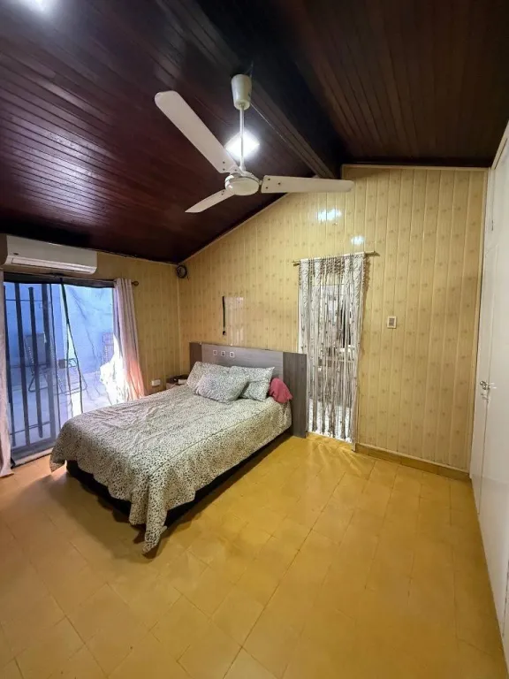 VENDO CASA EN ASUNCION EN BARRIO JARA - AVDA ARTIGAS — foto 2