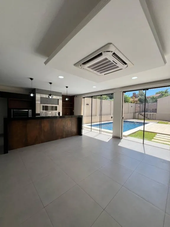 VENDO CASA EN ASUNCION EN RECOLETA - YCUA SATI, DIMAS MOTTA — foto 2