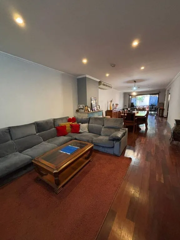 VENDO CASA EN ASUNCION EN MBOCAYATY - AVDA PRIMER PRESIDENTE — foto 3