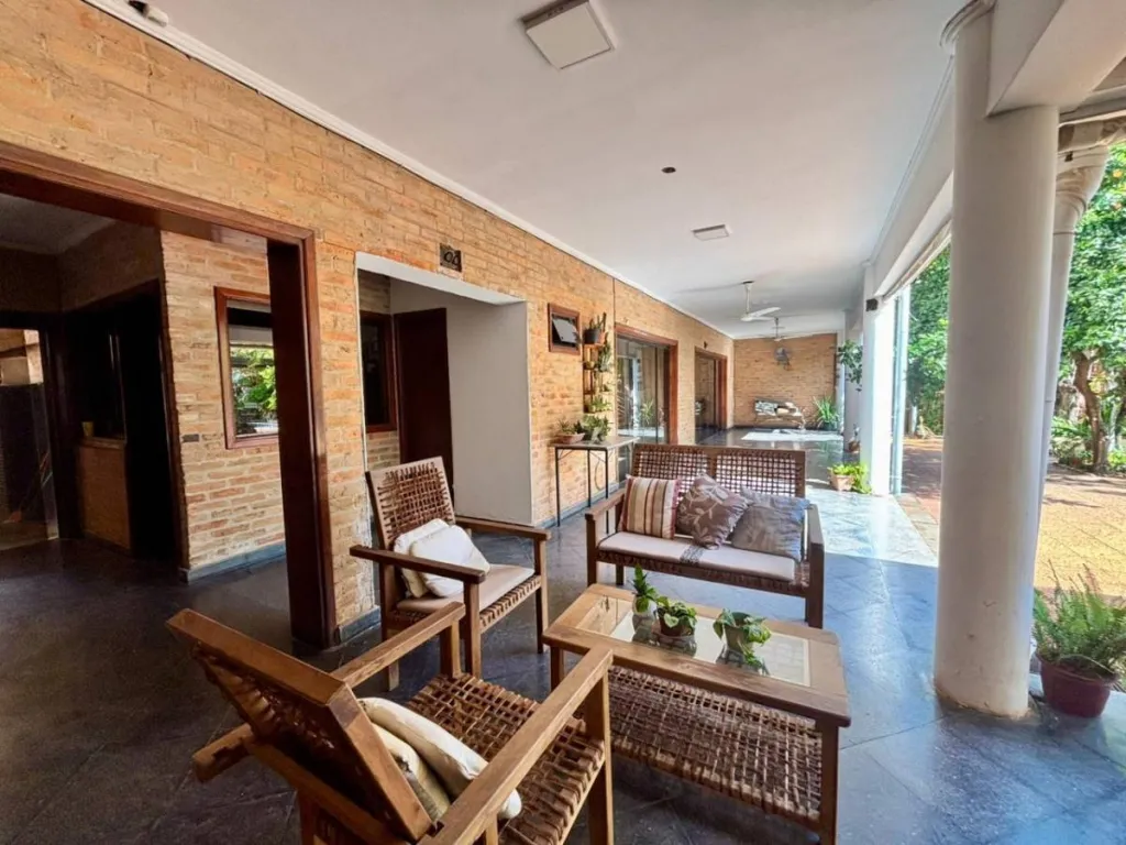 Vendo Residencia de Gran Porte en Fernando de la Mora – Zona Norte — foto 2