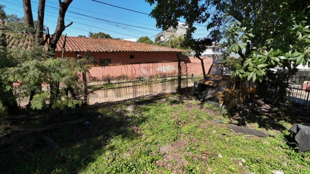 Vendo terreno en esquina en Bella Vista - Asuncion — foto 3