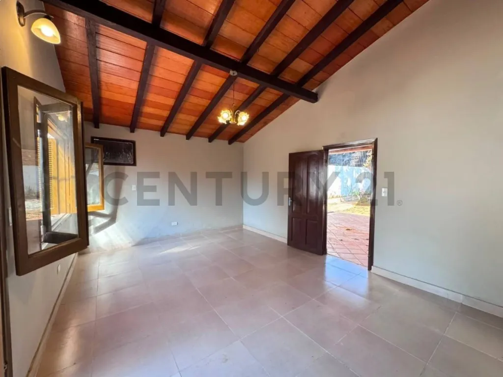 Se Alquila casa refaccionada | Fernando de la Mora zona Norte — foto 3