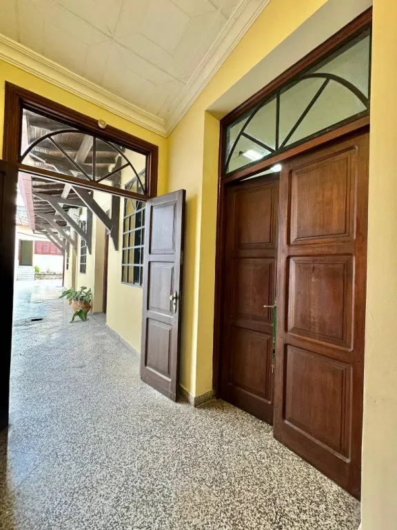 VENDO CASA EN ASUNCION EN LA ENCARNACION - AYOLAS — foto 3