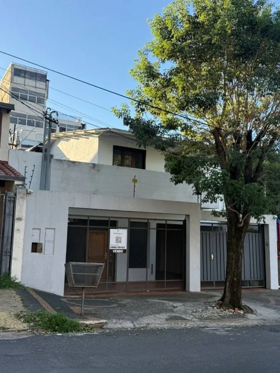 VENDO CASA EN ASUNCION EN HIPODROMO - CALLE LAPACHO — foto 2