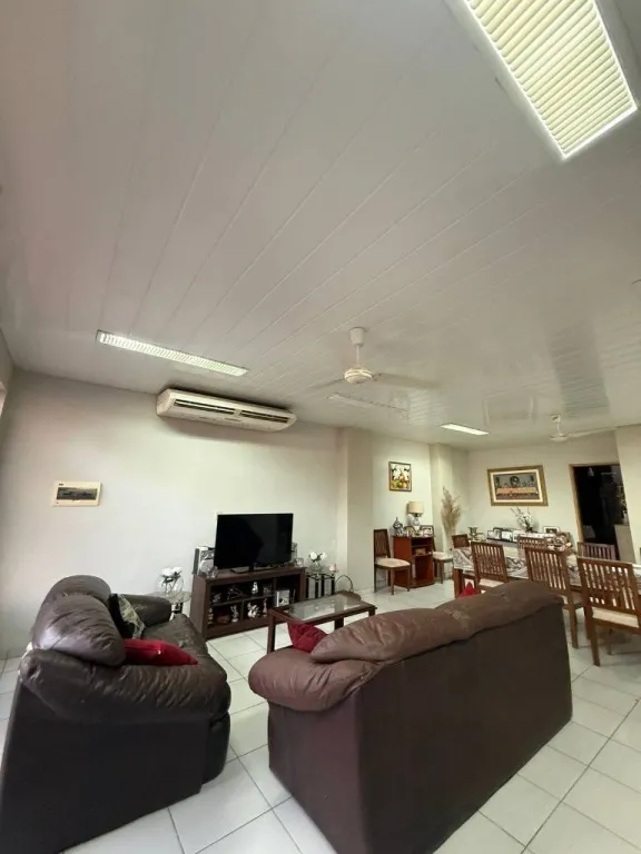 VENDO CASA EN ASUNCION EN HIPODROMO - CALLE LAPACHO — foto 3
