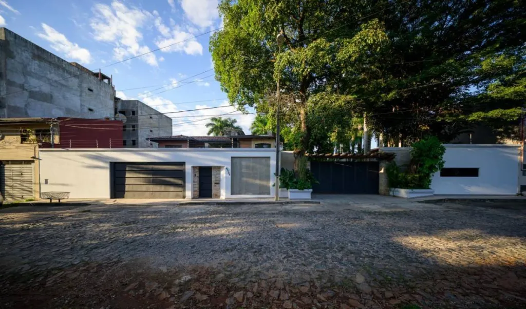 VENDO CASA EN ASUNCION EN MCAL. ESTIGARRIBIA - TENIENTE ACUNA — foto 2