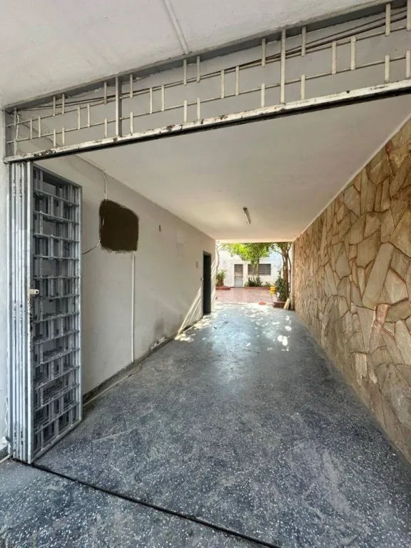 VENDO CASA EN ASUNCION EN DR. FRANCIA - ALEJO GARCIA — foto 2