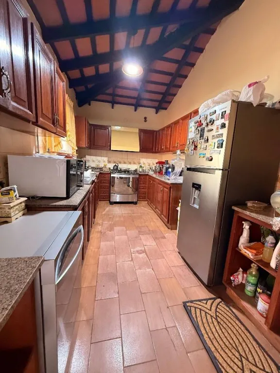 VENDO CASA EN ASUNCION EN RECOLETA - LEGION CIVIL EXTRANJERA — foto 3