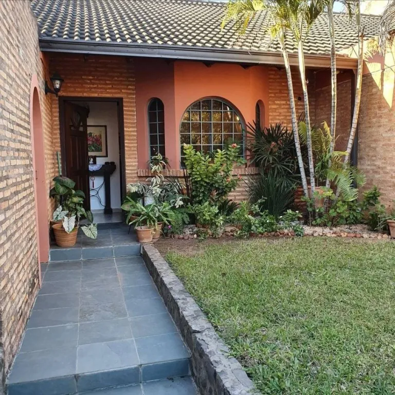 VENDO CASA EN ASUNCION EN ITA ENRAMADA — foto 3