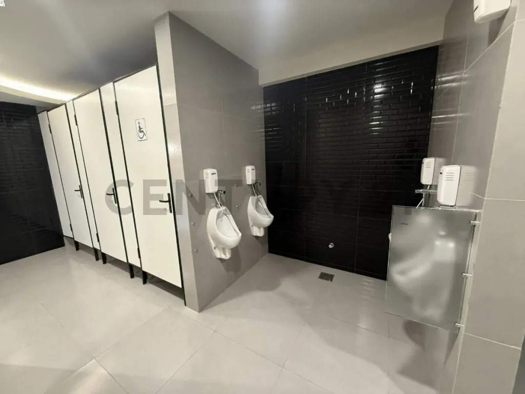 Alquilo local comercial sobre esusebio ayala-Villa Aurelia — foto 3