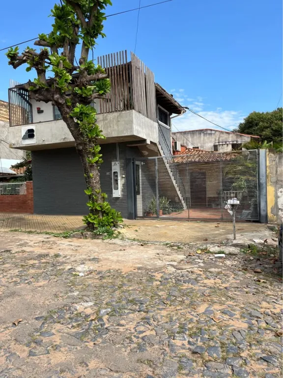 VENDO AMPLIA PROPIEDAD EN BARRIO JARA — foto 2