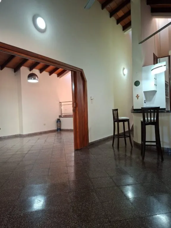 Alquilo casa en Asuncion Zona Iglesia Santa Maria y San Nicolas — foto 2