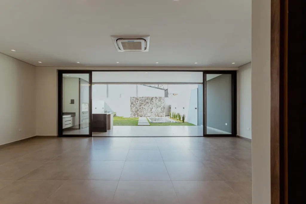 VENDO CASA MINIMALISTA A ESTRENAR ZONA PRIMER PRESIDENTE — foto 3