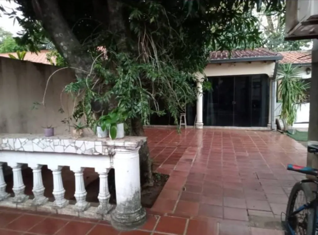 VENDO CASA EN LUQUE - BARRIO AMERICA YATAITY CORA — foto 2