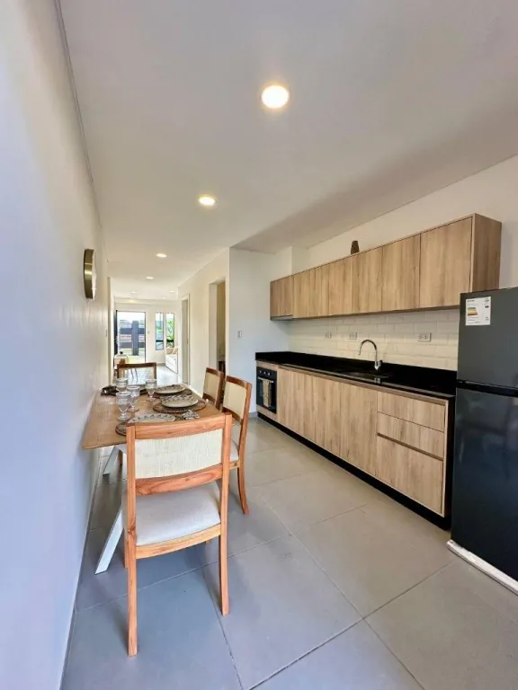 VENDO CASA EN LUQUE - VIRGEN DEL ROSARIO ESQ CHOVORECA A ESTRENAR — foto 3