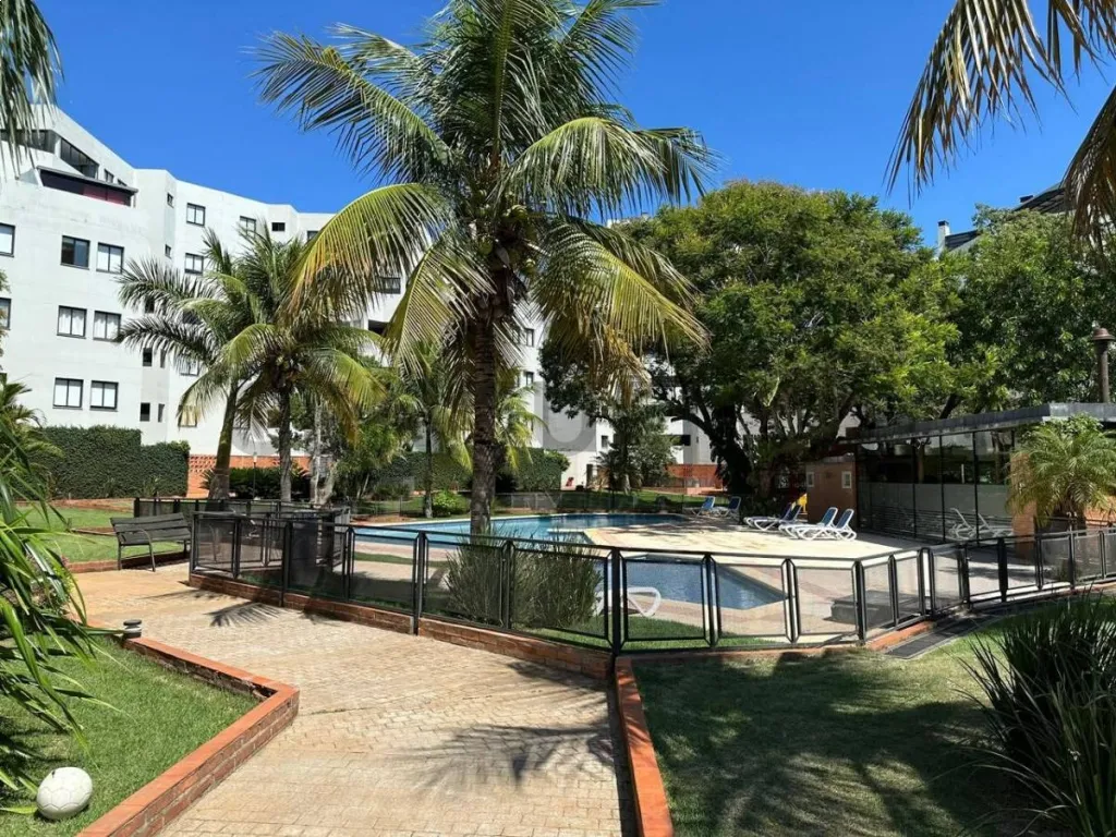 Vendo semipiso de 3 dormitorios con 2 cocheras en Condominio Moravia — foto 3